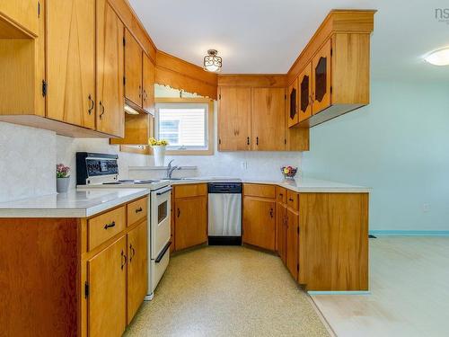 3824 Basinview Drive, Halifax Peninsula, NS 