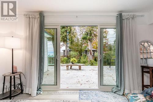 7 Oliver Drive, Tiny, ON 