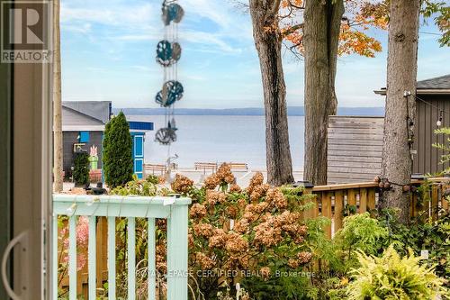 7 Oliver Drive, Tiny, ON 