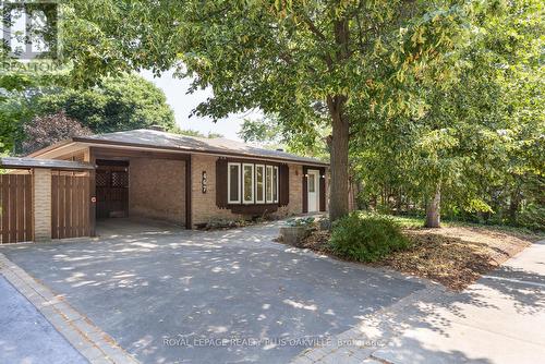 467 ANTHONY DRIVE  Oakville, ON L6J 2K6