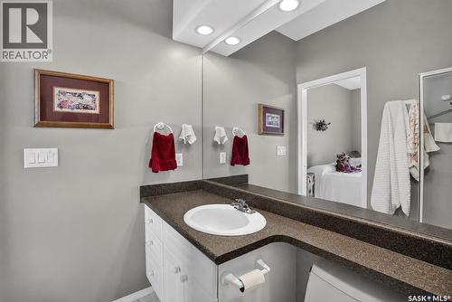 307 Sumner Lane, Saskatoon, SK 