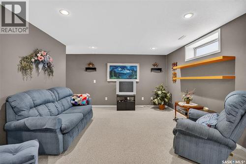 307 Sumner Lane, Saskatoon, SK 