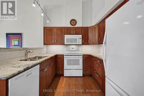10 Waterthrush Crescent, Ottawa, ON 