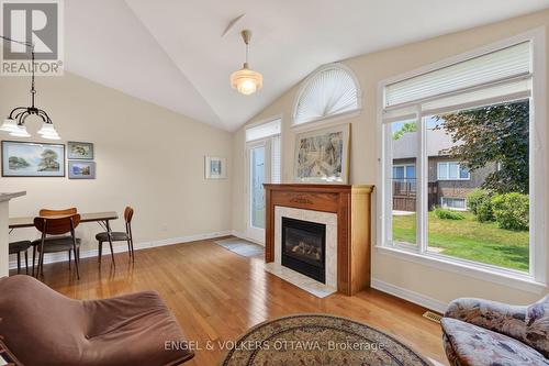 10 Waterthrush Crescent, Ottawa, ON 