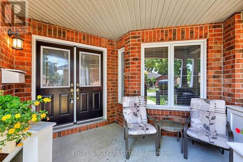 10 Waterthrush Crescent, Ottawa, ON 