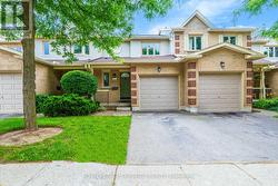 21 - 302 COLLEGE AVENUE W  Guelph, ON N1G 4T6