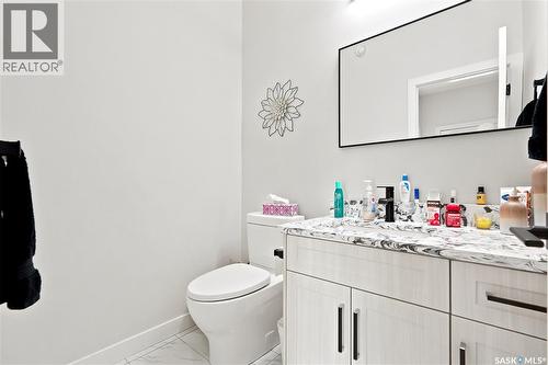 414A 109Th Street W, Saskatoon, SK - Indoor Photo Showing Bathroom