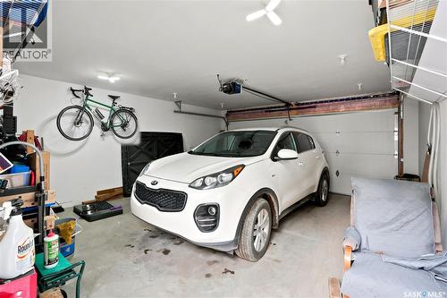 414A 109Th Street W, Saskatoon, SK - Indoor Photo Showing Garage