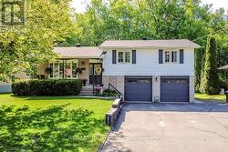 355 FAIRVIEW DRIVE Gravenhurst, ON P1P 1L2
