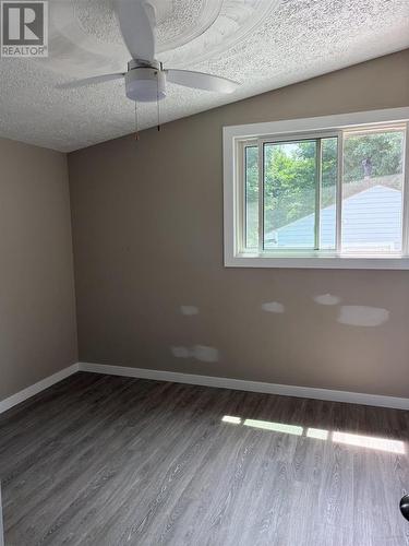 77 Hillside Dr S, Elliot Lake, ON - Indoor Photo Showing Other Room