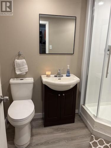 77 Hillside Dr S, Elliot Lake, ON - Indoor Photo Showing Bathroom