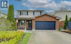 108 CLEARWATER Crescent  Waterloo, ON N2V 1L8