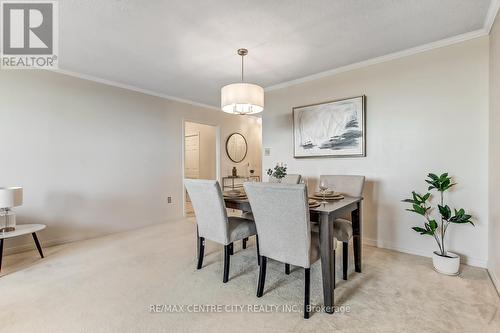 903 - 549 Ridout Street N, London East (East F), ON - Indoor Photo Showing Dining Room