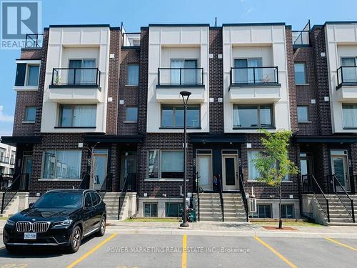 641 MAKWA PRIVATE  Ottawa, ON K1K 5A4