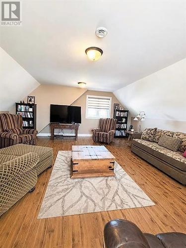 14 Atkinson Drive, Pasadena, NL 