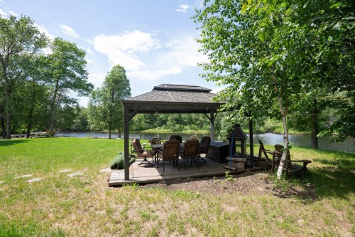 Courtyard - 133 Ch. Dempsey, Waltham, QC 