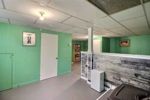 Family Room - 172 Rue Bolduc, Amos, QC 