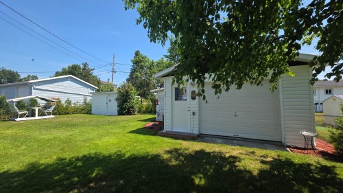 Courtyard - 172 Rue Bolduc, Amos, QC 