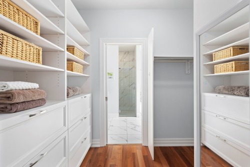 Closet - 5-452 Rue Main, Hudson, QC 