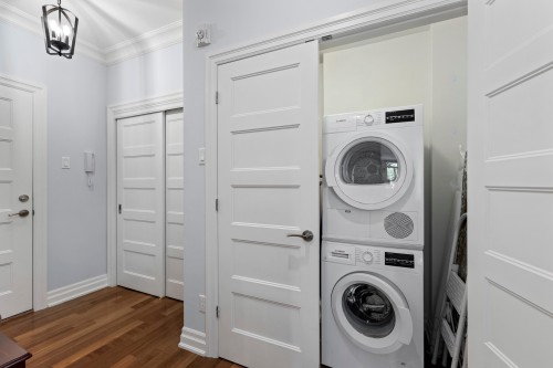 Laundry - 5-452 Rue Main, Hudson, QC 