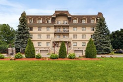 302-564 Boul. de l'Hôpital  Gatineau (Gatineau), QC J8V 4C4