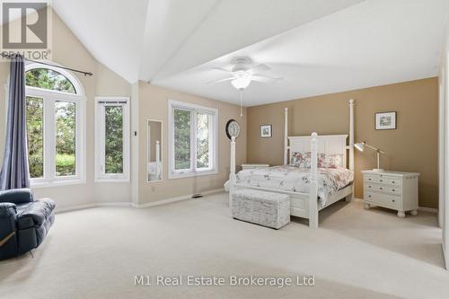 5 MARILYN DRIVE  Guelph (Riverside Park), ON N1H 1G9