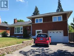 1015 PINECREST ROAD  Ottawa, ON K2B 6B6