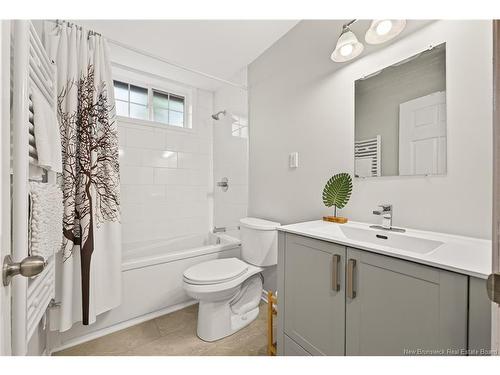 31 Alexander Ave, Moncton, NB 