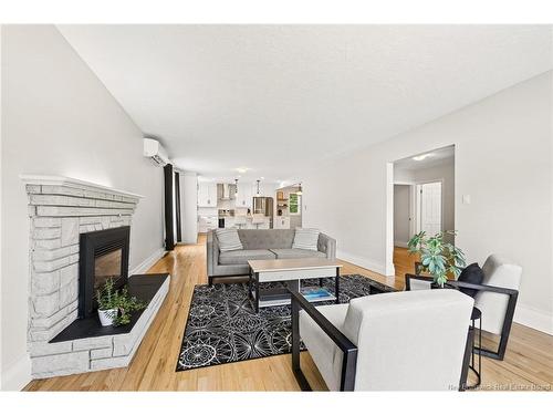 31 Alexander Ave, Moncton, NB 