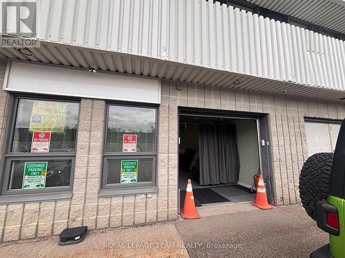 D6 - 2285 St Laurent Boulevard, Ottawa, ON 