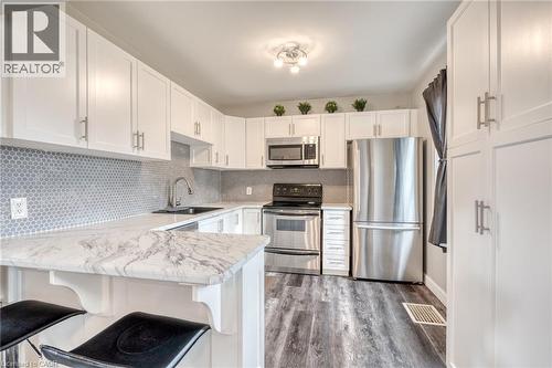 118 Cameron Avenue N, Hamilton, ON 