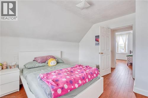 118 Cameron Avenue N, Hamilton, ON 