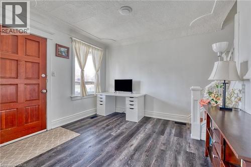 118 Cameron Avenue N, Hamilton, ON 
