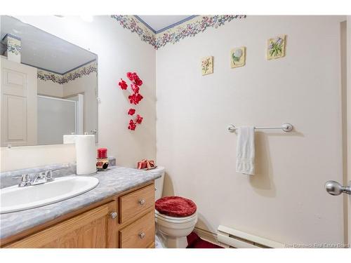 822 Douglas Ave, Fredericton, NB 