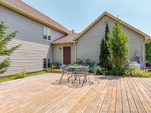 822 Douglas Ave, Fredericton, NB 