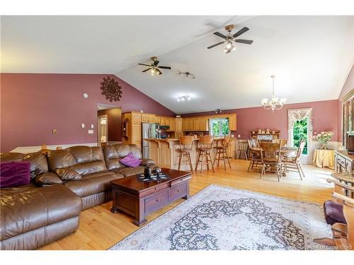822 Douglas Ave, Fredericton, NB 
