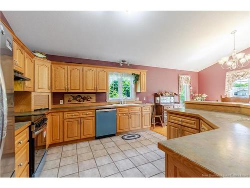 822 Douglas Ave, Fredericton, NB 