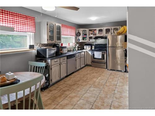 2 Pleasantview St, Lutes Mountain, NB 