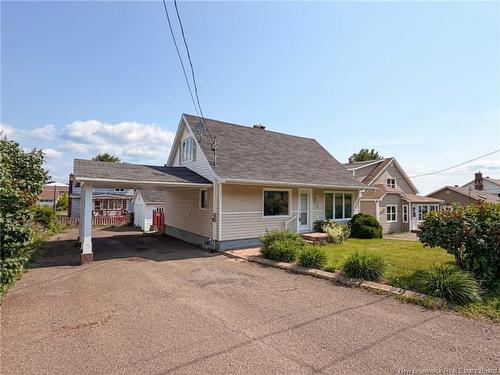 319 Goderich St, Dalhousie, NB 
