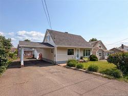 319 Goderich ST  Dalhousie, NB E8C 1T8