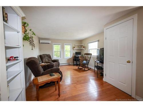 425 Kingsley Rd, Douglas, NB 
