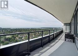 South facing balcony views of Lake Ontario - 