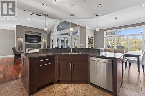 535 Brule Rd, Sault Ste. Marie, ON - Indoor Photo Showing Kitchen With Upgraded Kitchen