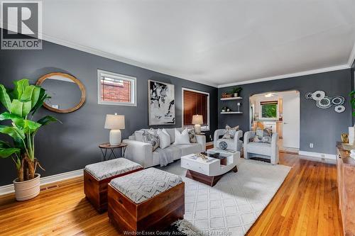 870 St. Louis, Windsor, ON 