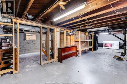 870 St. Louis, Windsor, ON 