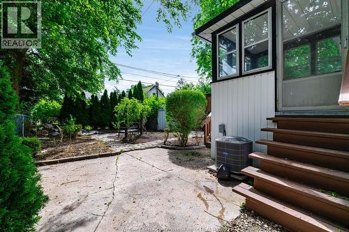 870 St. Louis, Windsor, ON 