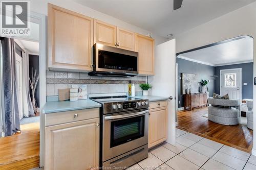 870 St. Louis, Windsor, ON 