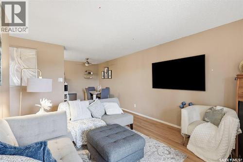310C 3302 33Rd Street W, Saskatoon, SK - Indoor Photo Showing Living Room