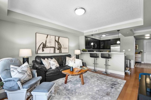 307-245 Scotland Street, Centre Wellington, ON - Indoor Photo Showing Living Room