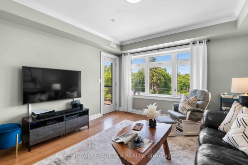 307-245 Scotland Street, Centre Wellington, ON - Indoor Photo Showing Living Room
